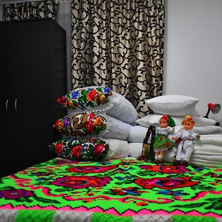 Floare De Colt Otel Berbesti Dış mekan fotoğraf