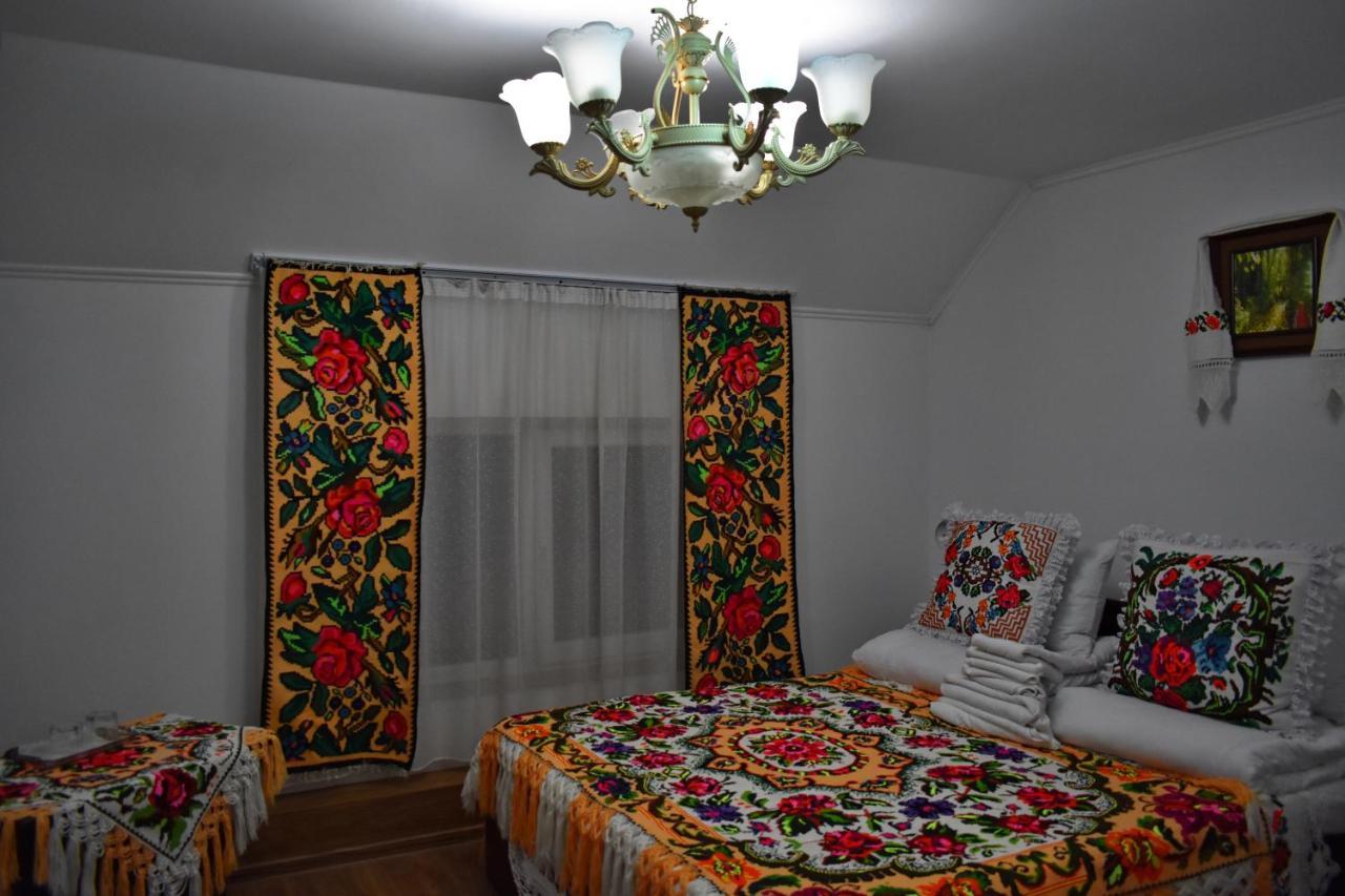 Floare De Colt Otel Berbesti Dış mekan fotoğraf