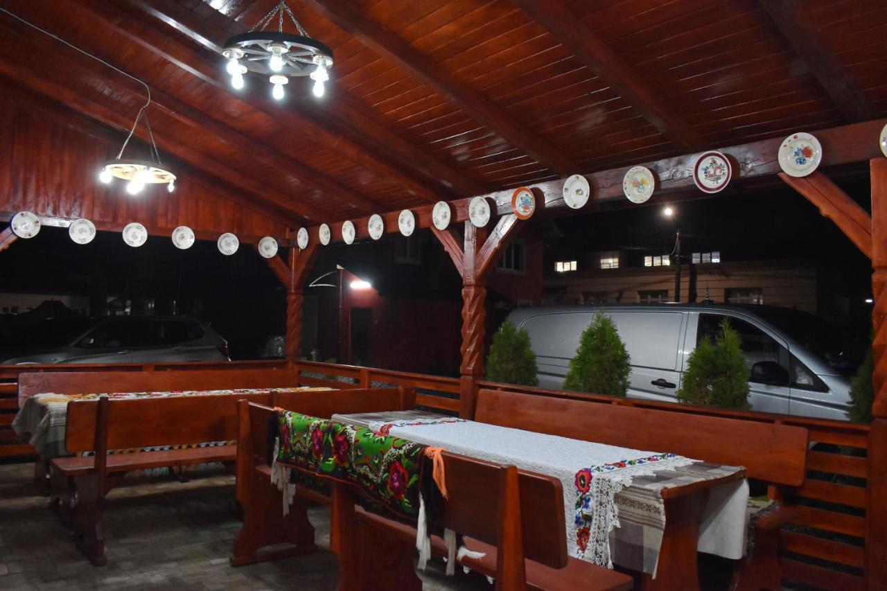 Floare De Colt Otel Berbesti Dış mekan fotoğraf