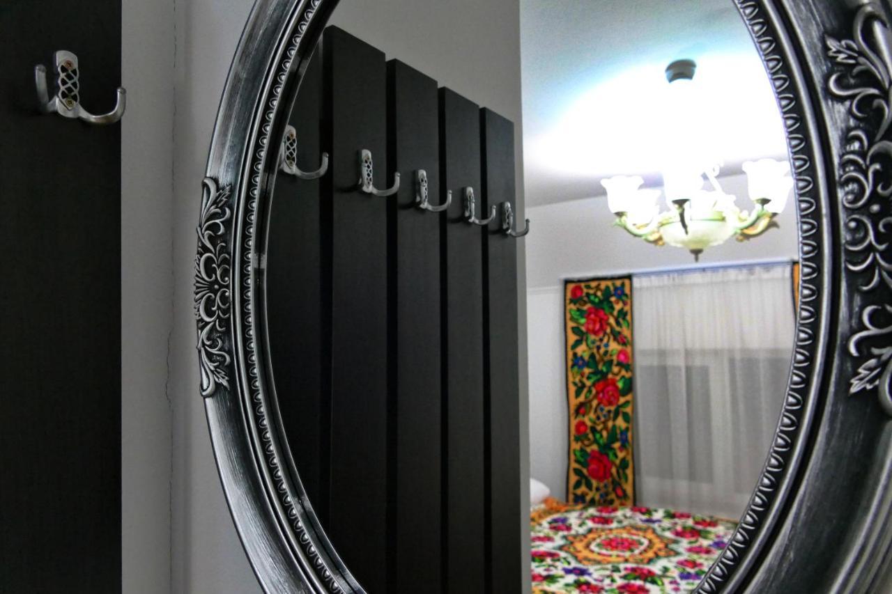Floare De Colt Otel Berbesti Dış mekan fotoğraf